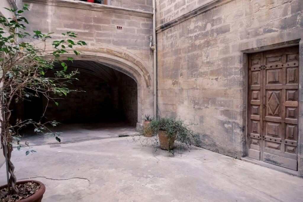 Noa - Mont Piete Studio Intramuros - Авиньон Экстерьер фото